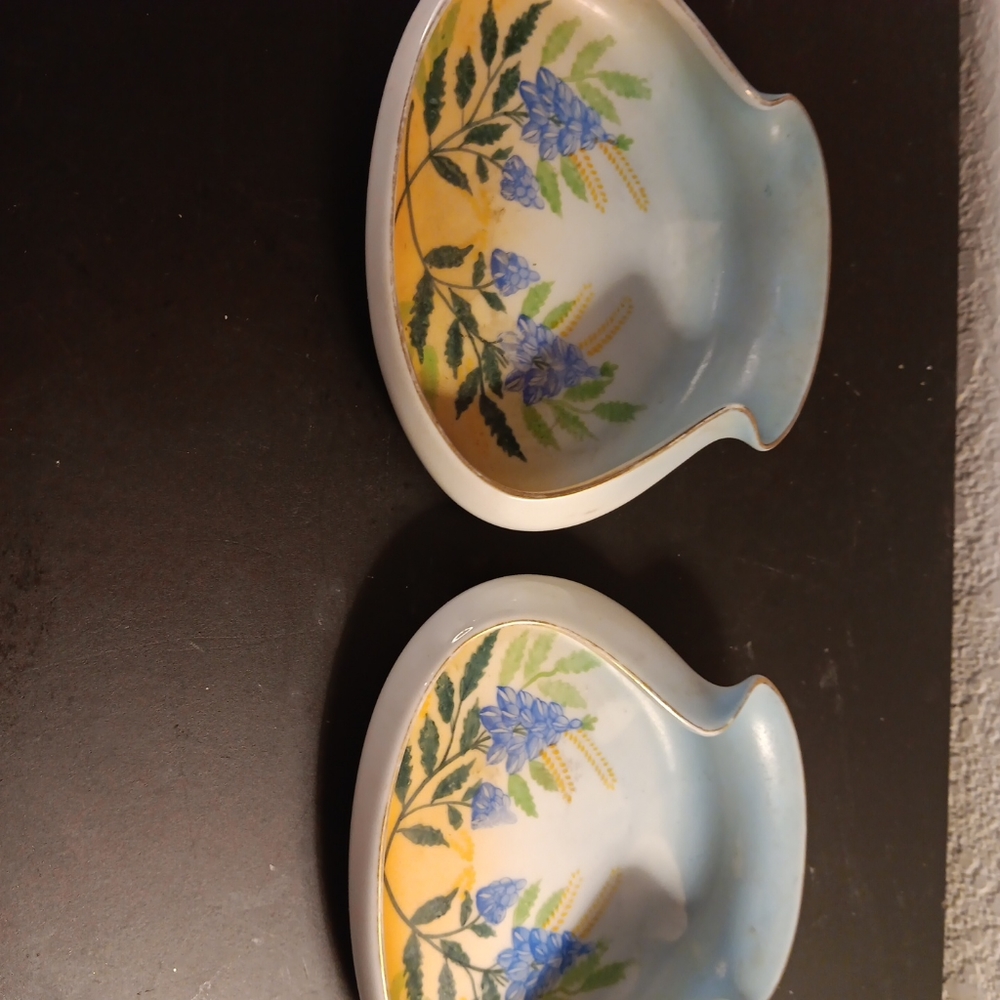GORGEOUS RARE VTG Pair of Meito China Handpainted in Japan 5" Ashtray.